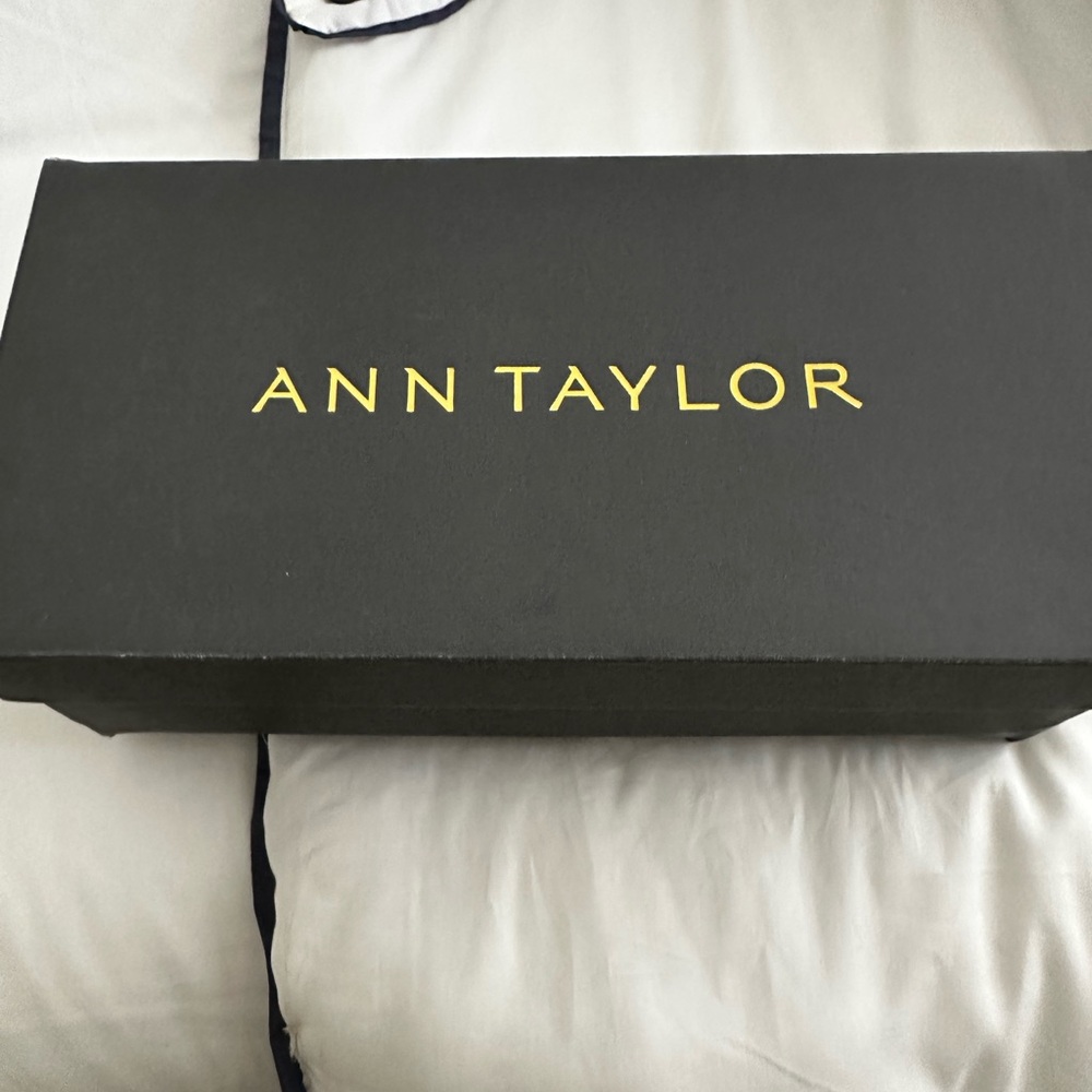 NEW Ann Taylor Women's Shoes Heels - Black